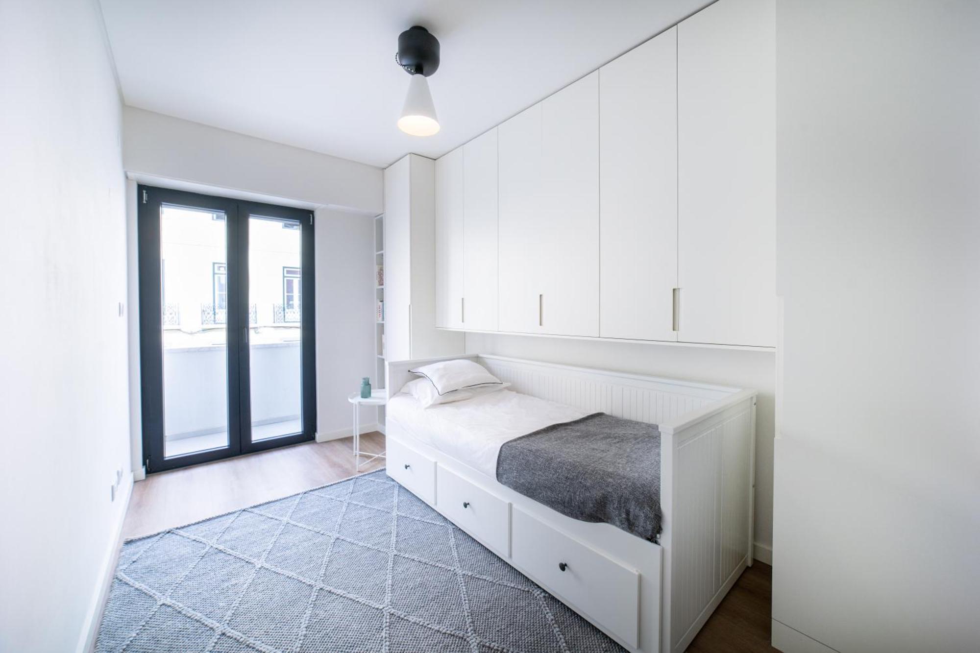 Lusiadas 53 2ºd - Beautiful Two-Bedroom Apartment Lisbona Esterno foto